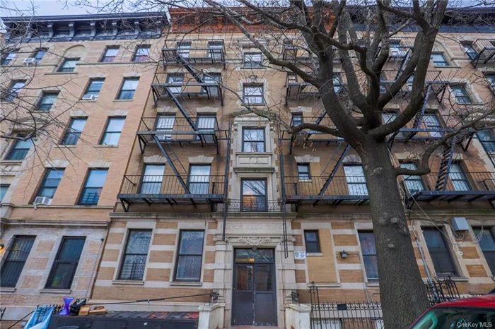 The subject property is a 5 story, 21 unit elevator building, totaling 14, 845 square feet located on Prospect Avenue. The rent stabilized building consists of five studio units, five (1) bedroom units, ten (2) bedroom units and one (3) bedroom unit. The property sits on a 41 ft. by 164 ft. lot (block: 2962 lot: 42). The property is located in the R6 zone.  Centrally located in the heard of the Charlotte Gardens, the property is within walking distance to the 2 and 5 subway lines, ideal for commuting tenants. In addition, the building is conveniently located near the shops as well as Crotona Park.