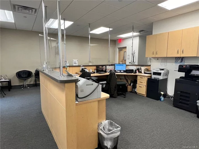 Prime space in the towers. Looking for shared space here it is! 2300 sq feet with parking options, receptionist area with multiple rooms for appts, waiting area. Option is 8500 full time share or 4500 half time.