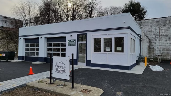 Rare Opportunity Brewing. Take the keys for this completely redesigned and remodeled cafe. Many options for roasting, serving or bringing your own ideas. Current lease has 7.5 yrs. left at $1, 800 month. $300, 000 gets the keys and roasting equipment and all improvements to the property.