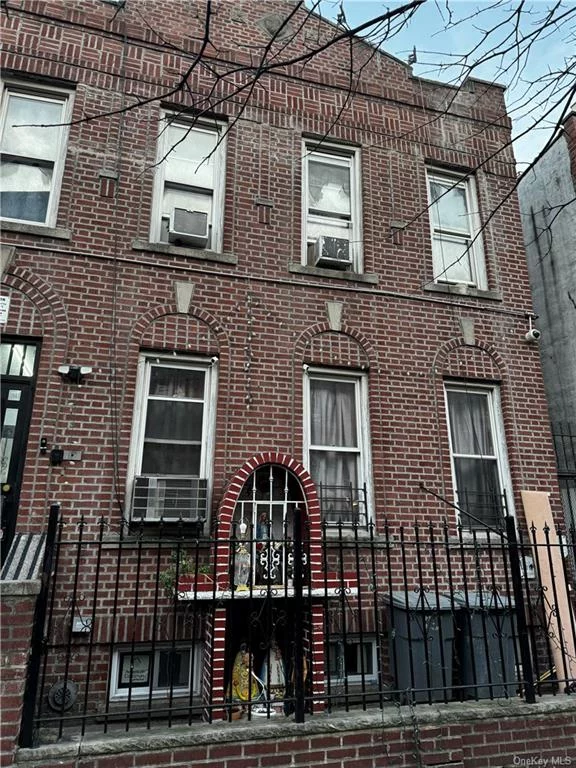 Come take a look at a desired four family house, zoning R6, very good condition, less than one block away from the six line train, close to Chase bank,  American bank, pharmacy, supermarkets and many other stores to your convenience. Two apartments in each floor, finish basement, and a back yard.  House wil be delivered vacant