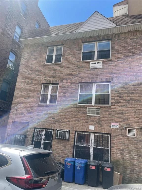 Located in the Highbridge area of the Bronx. All units are currently occupied with city program tenants paying market rents, property currently produces $110, 988 gross yearly with expenses of 19, 000 yearly leaving you with a cap rate of 8.5% at listing price.    Close to public transportation, schools and stores. Walking distance to YANKEE STADIUM, BRONX MUSEUM OF ARTS AND MORRIS-JUMEL MANSION. First floor walk-in has 3 bdrms, 2 baths and access to the backyard area. Second floor has 3 spacious bdrms, 2 baths and plenty of closet space. Third floor has 3 bdrms, 2 baths