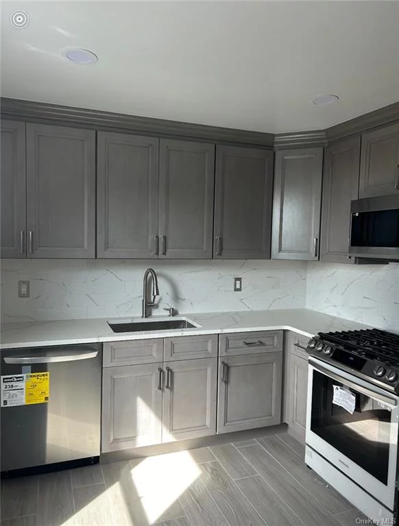 Newly renovated large 2 bedroom 1 bath apt. on the second floor of a multi-family home in the much desired Throgs Neck area in the Bronx. The apt. has a brand new modern state of the art kitchen with stainless steel appliances and brand new bathroom. Plenty of closet space, brand new floors, and recess lighting throughout the apt. Close to all shops, restaurants, and major highways. Only 25 minutes to NYC. This great 2 bedroom won&rsquo;t last!