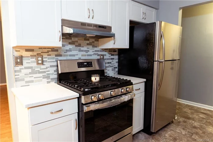 Located in sought after Nyack, NY. Walking distance from downtown which offers shops & restaurants. Less than 3 miles from the Palisades Shopping Center. This 2 Bedroom condo offers a comfortable living space, with brand-new stainless-steel appliances, granite countertops & balcony. Close to public transportation & major highways makes this location convenient for commuters.