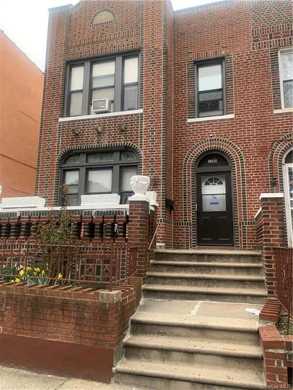 Large & immaculately kept 1 Bedroom Apartment in Quiet Residential Block of Historic District of Jackson Heights. New Carpet. New Paint. Very Close to Shopping, Restaurants, Cafes, Major Highways, Buses & 7 Train to NYC.