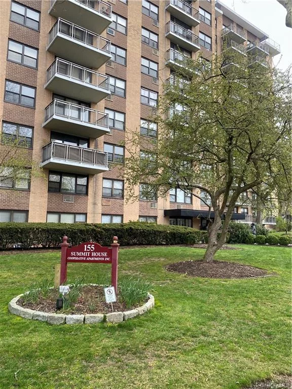 Ideal location walking distance to Metro North and Bee line Service. Building has been making a lot of renovations. Close to public park and public Pool, assigned parking.