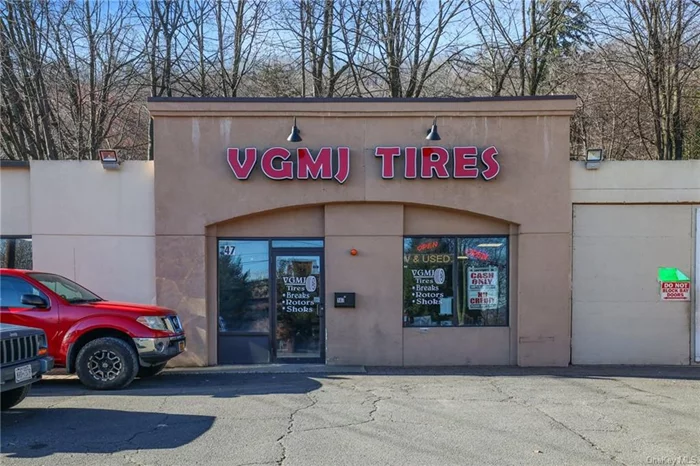 Great Owners/User or Investor freestanding retail building on Busy 9W with very good signage. 2, 800 square foot building with many upgrades On-site parking for 10 - 12 cars Over 16, 000+ cars per day on 9W Current tenant is a tire shop with lease expiring 3/25 Many uses permitted in zone such as; deli, restaurant, general retail, showroom and more  Potential for mixed-use redevelopment in floating highway zone with variance (see attached conceptual plans)