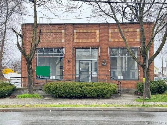 Peekskill NY Commercial brick Stand Alone Building 3000 Sq Ft Main Level 3000 Sq Ft Basement.Features a loading dock, 2 car detached garage, can be divided to accommodate multiple tenants. Zoning permits retail, office, restaurants, Business&rsquo;s and a multitude of other possible uses.