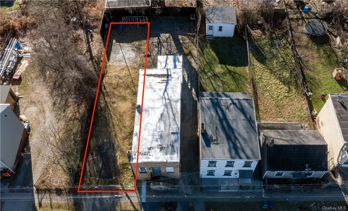 Build your dream home on this vacant Newburgh city lot. Conveniently located near Broadway shopping and restaurants, main roadways, and Beacon&rsquo;s Metro-North train station for an easy commute to the city by car or train. Don&rsquo;t miss your chance  schedule a viewing today!