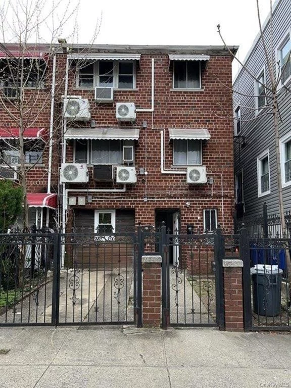 Welcome to this Newly Renovated 3 Bedroom/2 Bathroom Unit With Backyard included, located in the Williamsbridge Section of the Bronx. This unit features Master Bedroom/Master Bathroom and 2 more large sized bedrooms, one with a private entrance to the backyard. The Unit offers beaautifully designed White Calcutta Marble throughtout the entire unit with Recessed Lighting and a Kitchen full with All New Stainless Steel Appliances, and another full sized bathroom with an exclusively designed shower. Parking is negotiable. This property is steps to All forms of transportation and parkways and highways, parks, schools and shopping. A full application is required and there is NO Application fee.