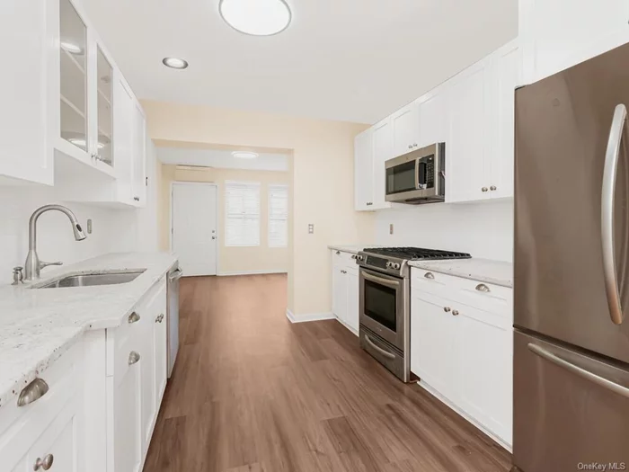 This newly renovated 3 bedroom 1 bathroom with backyard access in the Throgs Neck area of the Bronx is available immediately. This apartment is close to shopping and restaurants E. Tremont Ave. Live on a quiet residential street with a commute of under a 30 min drive to NYC, 1 block to the 40 bus and less than 5 mins to the Throgs Neck Bridge. This will not last!