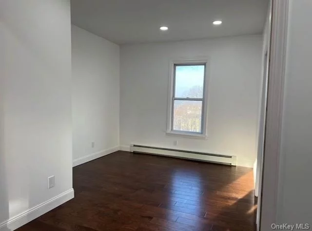 Come view this cozy 2 bedroom unit in Yonkers. This unit features its own private wooden deck which can be great for outdoor eating and relaxing. The unit was recently renovated and offers a walk in closet that can also serve as a nursery if needed. Property is near the Saw mill river and cross county parkway exit which quickly connects you to various parts of Westchester and NYC. Great location, great rental, come check it out.