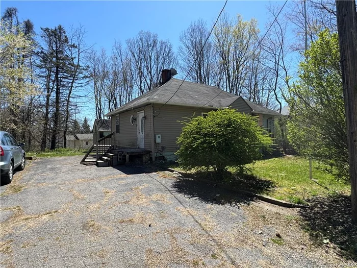 3 bedroom 2 bath house on a dead-end street for sale. The house sits on a flat lot with a few sheds on the property. It is quiet and have a very nice yard. The house needs work and requires cash to purchase.