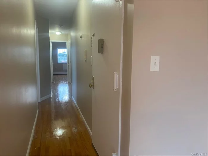 Renovated 3 bedroom/2 baths in castle hill/parkchester area. 2nd floor.