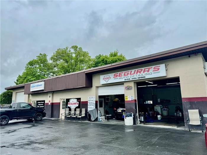 Middletown-Town of Wallkill - INVESTORS - ENTREPRENEURS YOUR CHANCE TO OWN YOUR BUSINESS & HOME -HIGH TRAFFIC COUNT Busy East Main St. on Corner next to Cumberland Farms.. 3 Bay Garages - 1 Bay Door on the left opens to a Large Body Shop with an Electronic Air Purifier & Air Compressor ) **Commercial Building (zoned for any type of automotive service as mechanical repairs, selling cars, auto glass.)  Booth + Office, half Bath & storage.   2 bays on the right (Auto Detailing ) with Office & 1/2 bath. Separate Utilities-Electric & Heat paid by tenants. Water bill quarterly, use over $60 paid by tenants. Additional parking on Ridgewood Ave.  102.6&rsquo; Frontage on EAST MAIN + +. 181.3 Feet Frontage on Ridgewood Ave. Owned by owner since 1980, who operated the Body Shop for 30 years.  UPDATED 3 Bedroom house with Yard & parking.See Exterior + Interior pictures with description.  **Commercial Building (zoned for any type of automotive service as mechanical repairs, selling cars, auto glass.) â€œgood for investor.â€