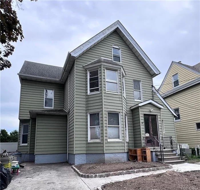 Completely renovated bright 4 bedroom, Living room, large eat in kitchen, one bath, walk in closet, close to all. Call for your private viewing before its gone.