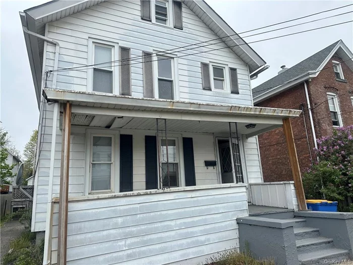 Looking for a starter home? Look no further, this single family in the city of Kingston fits the bill. Over 1600 square foot, cozy and with a little love will be back to its original marvel.