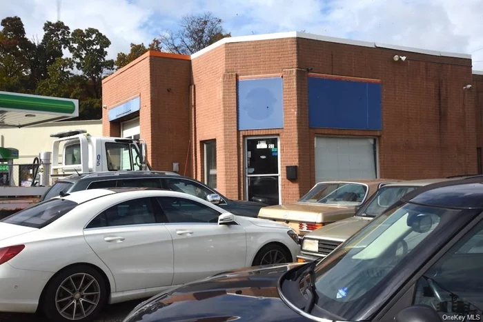 Auto repair facility 1236 sf 2 bays and office Busy corner lot downtown New Rochelle 24.608 cars per day Prime redevelopment parcel.