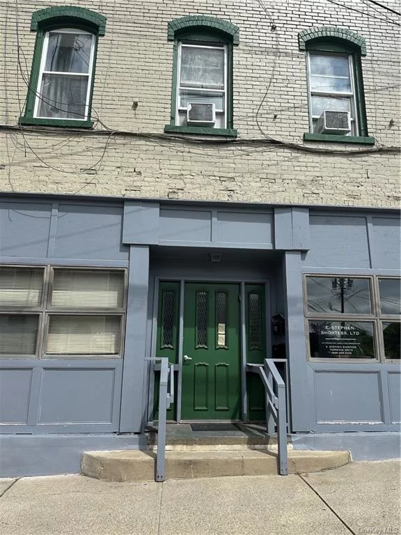 Welcome to charming downtown Chester, NY! With plenty of free street parking, and municipal lots nearby, this first floor unit is located near coffee shops, restaurants, Route 17, LegoLand and the Commons, and just steps from the heritage trail. Tenant responsible for electric, gas, and internet. Landlord pays sewer, water and trash. Bring your business ideas to life with this amazing opportunity! Move in ready.