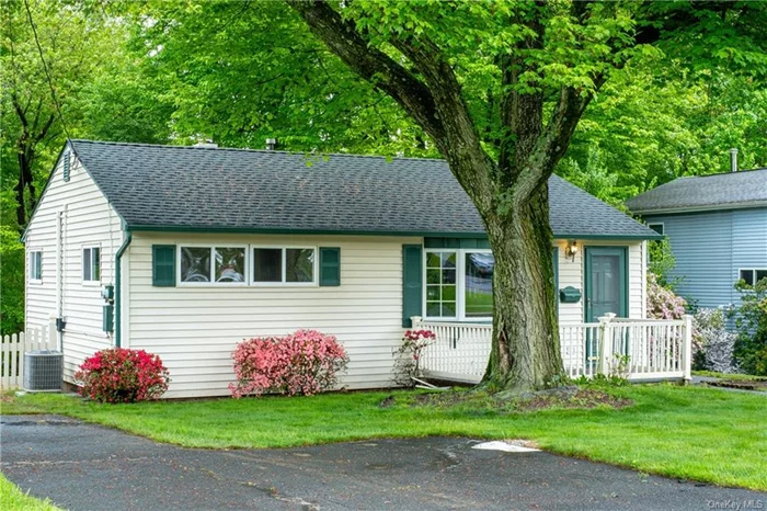 Nanuet! Wow! Adorable, cute, and charming! 2 bedroom 1 bath cottage with front and back porch. NEW oak HW floors, NEW kitchen, NEW appliances, quartz counters, fantastic backyard, large driveway. Perfect for the first time buyer or a condo alternative.