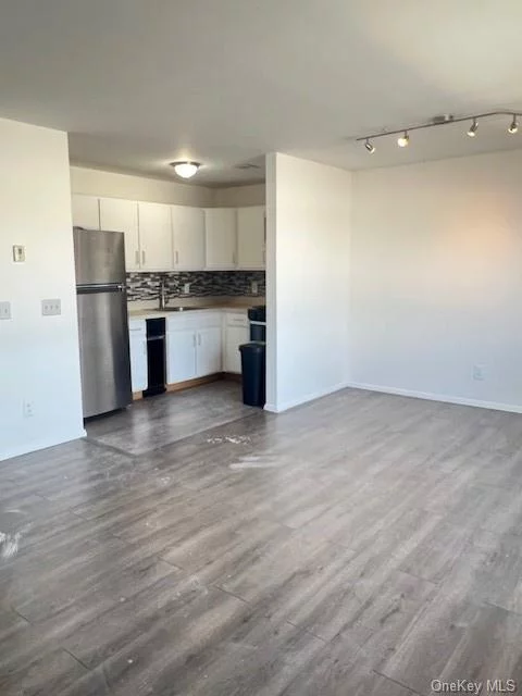 This Beautiful 2 Bedroom 1 Bath apartment located in the Shore Haven area of the Bronx is available for rent! This amazing 2 bedroom offers convenience, comfort, and elegance. The perfect clean and quiet place for you to call home! The apartment includes PRIVATE PARKING space, WASHER/DRYER in unit and clubhouse access (ID is required for access, pool, gym, weekly classes). With snow removal and grass cutting taken care of, there&rsquo;s more time to enjoy your new home. Tenant is responsible for gas and electric only! A new stove and microwave oven will be installed. Small dogs and cats are ok. No smoking. Steps away from the 27 & 39 bus and the Ferry to Downtown Manhattan!  Landlord requires good credit and good income! Minimum income 30-40 times the rent. Tenant responsible for 1st month rent, 1 month security deposit, and Broker fee due at lease signing.