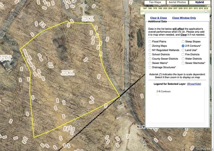 RARE FIND! Build your dream home here and enjoy the vistas to the south. Perched on a hill but can cut in a gentle driveway. Wooded lot insures your privacy. Originally part of Dellwood Farm and Hammond Ridge purchase by developer but was never built out because of timing with the downturn. Convenient and enjoy all that New Castle has to offer. Minutes to downtown Chappaqua, Armonk and Mt Kisco.