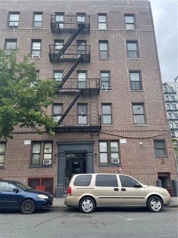 One bedroom co-op apartment for sale needs work fourth floor no elevator , bus stop to Manhattan across the street , walking distance to Four train, close to supermarket close to shops. walking distance to Yankee Stadium .