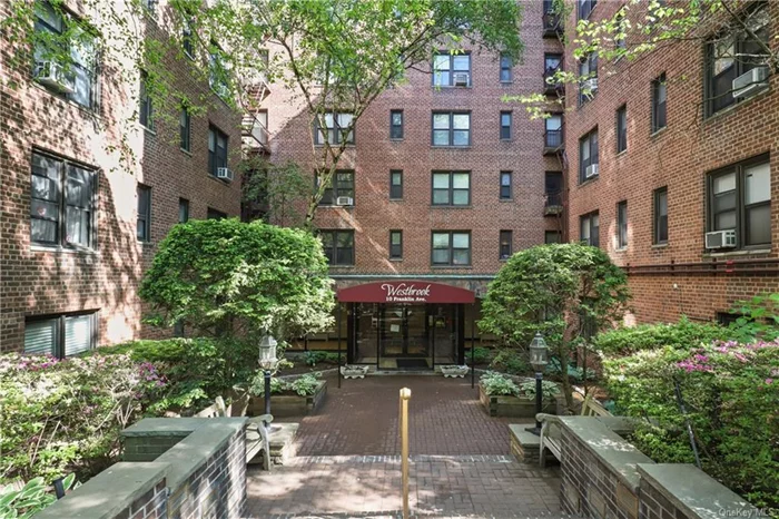 This beautifully renovated 2 BR unit at Westbrook offers residents a pet-friendly, low-maintenance option in the heart of White Plains. Set behind the Westchester Mall on the quiet tree lined Franklin Ave, it combines the peace of the suburbs with the bustle of a city while still being close to public transportation, major highways, and a short walk from the White Plains train station. Meticulously redone, the unit features quartz countertops, SS appliances and new cabinets in the kitchen, a dining alcove, refinished hardwood floors, and two newly tiled bathrooms (one with a tub and one with a walk in shower). Assigned parking opportunities outdoor or indoor garage for a monthly fee (short wait list). Two laundry rooms & storage on the ground level of the building.  Reqs: DTI 35% or under, Credit Score 725 minimum (700 if 2nd buyer), 6 months liquid assets, NO late payments for the last 6 months on credit report, NO bankruptcy filings in the last 5 years, & min 2 years steady work.