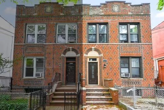 Great investment Opportunity. This is a very well maintained 4 Family house in a residential quiet neighborhood in Astoria. All apartments have been renovated as of 2022. Hardwood Floors. New Eat-In Kitchens with Quartz Countertops, Stainless Steel Appliances & Ceramic Tile Floors. 4 ceramic tile baths. New Paint. Full Finished Basement. Nice Private Back Yard. Very close to N&Q Trains, buses, parks, restaurants, cafes & shopping. Very Close to major highways. Minutes away from NYC.