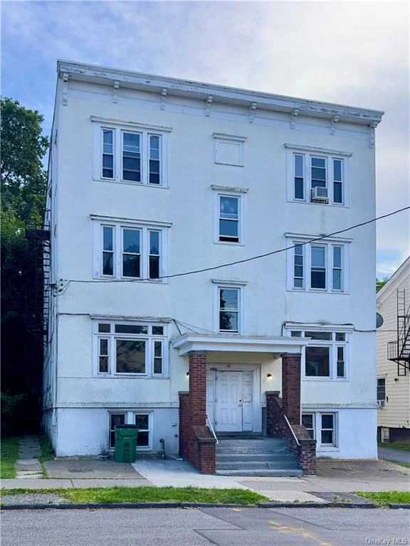 Spacious 3-bedroom apartment located on the south side of Poughkeepsie. Convenient to buses, trains, and shopping. Minutes to Adriance Memorial Liburay, local restaurants, business district, and multiple parks. Requirements include application, ID, credit score and references. Pets on a case-by-case basis, with an additional monthly fee. Laundry on-site paid with App. Includes heat and hot water. Subsidy programs are welcomed.