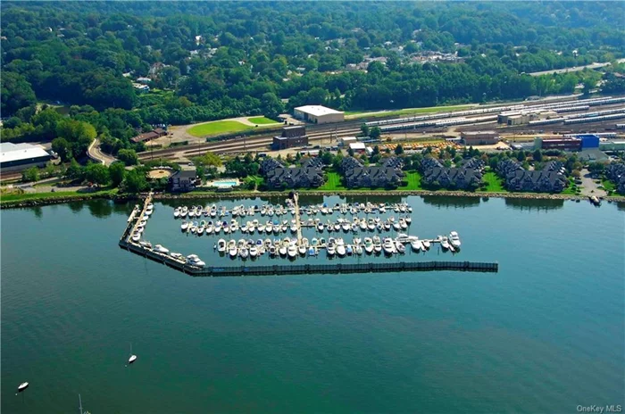 Half Moon Bay Marina boasts unparalleled views & brilliant sunsets, combined with being a deep-water marina on the Hudson River in a safe, secure environment, sheltered by an impressive sea wall. 35ft boat slip can dock up to a 40ft boat.  Short distance from NYC.  Located near two parks (Senasqua Park and Croton Pointe Park)