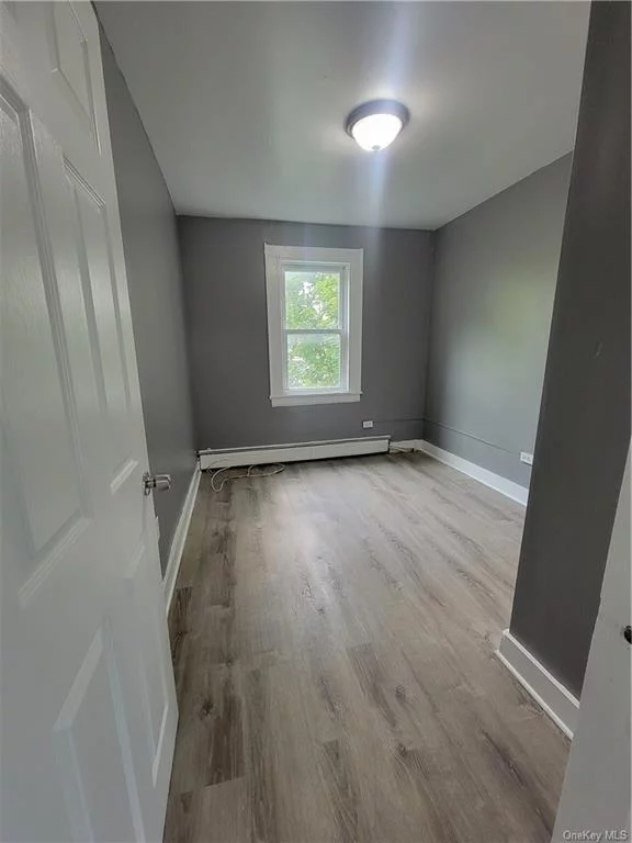 PRICE JUST LOWERED!! 3RD FLOOR NEWLY RENOVATED 2 BEDROOM APARTMENT FULLY AVAILABLE. APARTMENT IS CLOSE TO SCHOOLS, HOSPITAL, SHOPPING AND PUBLIC TRANSPORTATION.