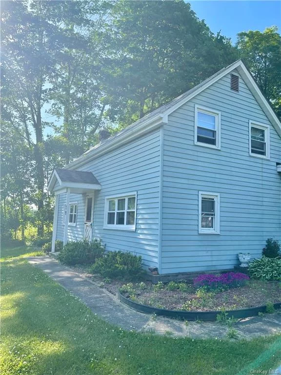 A/O backup showings only.Affordably priced spacious 2 bedroom home walking distance to Chelsea marina. This house sits on 1/2 acre and also has a large detached 2 car garage. 10 minutes to Beacon&rsquo;s Main St. and train station. Perfect weekend getaway. Roof 2 yrs old.