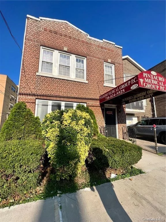 Explore the opportunity to establish your practice in this strategically located medical office space in a bustling Bronx neighborhood. This modern facility spans 2, 000 sq. ft. and is perfectly suited for any medical professional looking to expand or establish a new presence.  Key features include:  4 Fully-equipped exam rooms