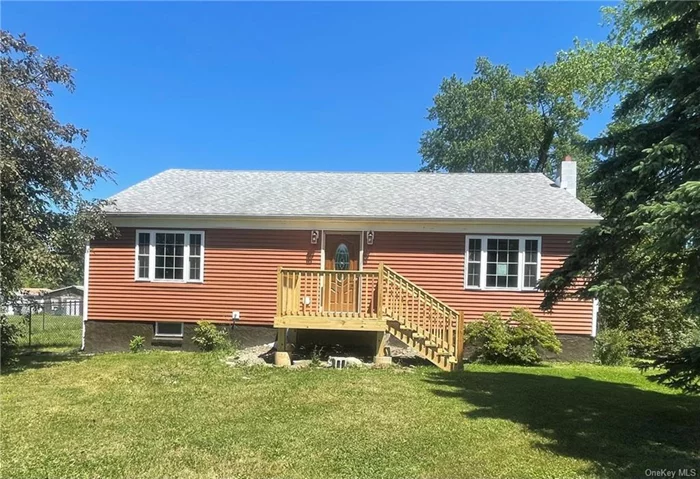 Come see this beautiful rental property in the Milton area! This newly renovated house features 2 bedrooms and 2 full bathrooms, complete with a gorgeous yard and deck. Don&rsquo;t miss out on this stunning home!