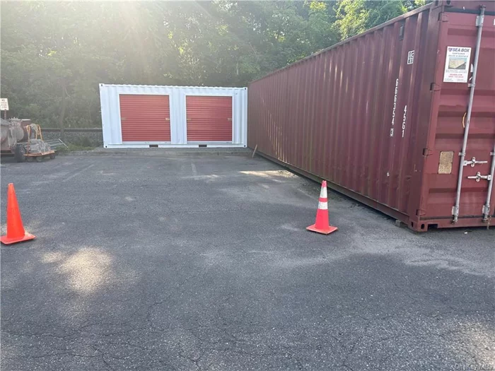 8&rsquo;x8&rsquo;x20&rsquo; storage unit with 20&rsquo;x40&rsquo; of outside storage. There are are several storage options available here.
