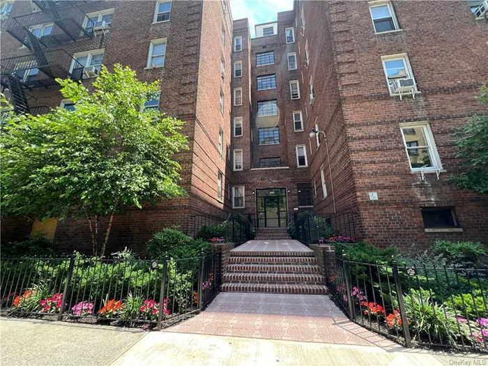 This spacious 5th floor apartment in elevator building is looking for a new owner. Lay out features generous size main bedroom (fits a king side bed set) with double closets. Second bedroom also features closet space. Hardwood floors, eat-in kitchen and a full bathroom. The apartment is in good condition, in close proximity to all the essentials such as food markets, deli, pharmacy, hospitals and public transportation 2 & 5 Trains, Express bus to Manhattan. Walking distance to the Bronx zoo and Botanical garden. The Majestic Pelham Parkway for biking or hiking trails is in close proximity. Building has laundry room, community room and additional storage. Shown by appointment with 24-48 hr notice.