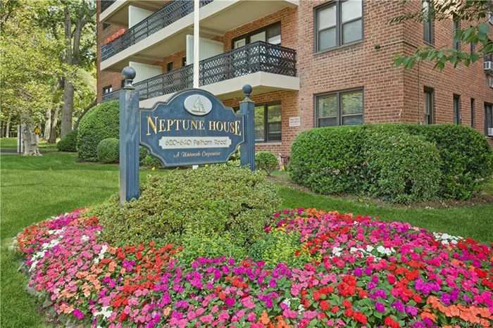 Make this top floor, one bedroom apartment your next home! An ideal location at the Neptune House boasting hardwood floors throughout. Private balcony with water views overlooking Glen Island Park. Building amenities include: one assigned free outdoor parking space, bike room, pool, gym ($10/mo.), playground and a dock for kayaking or jet ski. Located within minutes to schools, shopping, Glen Island Park and marina. Easy commute from Metro North train to NYC. Don&rsquo;t miss this one!