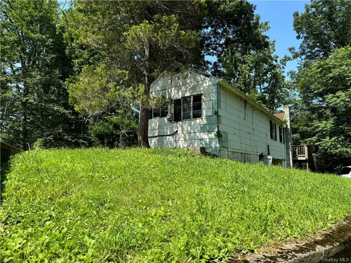 Calling all Investors/ Contractors!! Rare opportunity to own a house right on the lake! Perfect Location! There is ample space for renovation and landscaping. This home provides a blank canvas for the right buyer to create their dream lakeside retreat! Don&rsquo;t miss out on this opportunity!