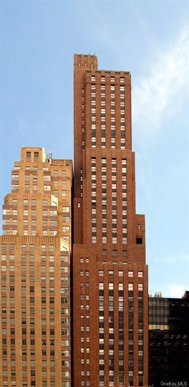 Discover urban living at its finest in this stylish 554 sq ft studio apartment. Perfectly situated in the vibrant Financial District, this home offers convenience and sophistication. Immerse yourself in history and modern luxury at the iconic Downtown Athletic Club Building. This architectural gem, designed by renowned firm Starrett & Van Vleck, stands as a testament to the Art Deco era&rsquo;s elegance and grandeur. Originally built in 1930 as a private club, this landmark has been meticulously transformed into a premier residential address.  Unparalleled Amenities and Location  Enjoy an elevated lifestyle with world-class amenities including a state-of-the-art fitness center, serene yoga studios, rejuvenating spa services, and a sky-high rooftop terrace offering breathtaking city views. The building&rsquo;s full-time doorman, live-in superintendent, and concierge services ensure your every need is met.  Situated in the heart of the Financial District, you&rsquo;ll be surrounded by vibrant energy, world-class dining, and convenient transportation. Battery Park, with its lush greenery and stunning waterfront views, is just steps away. Experience the best of both worlds: the historic charm of a bygone era combined with the modern conveniences of contemporary living.