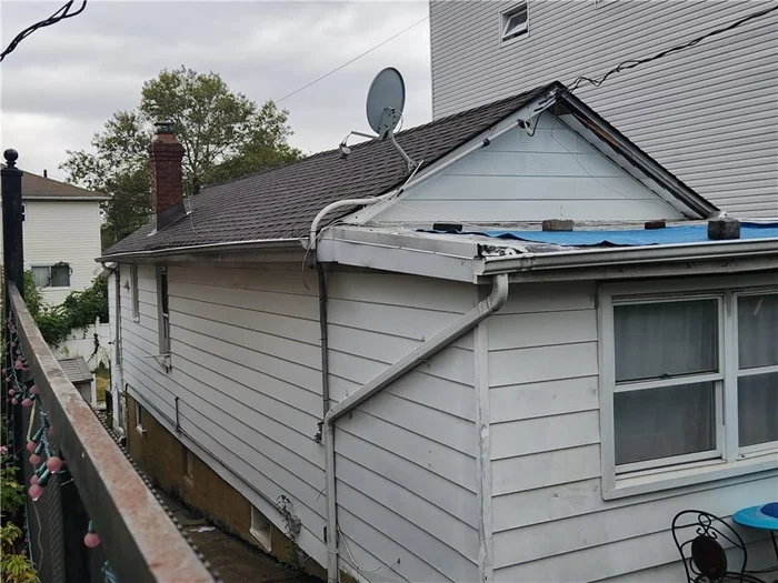 Fixer-upper, two bedroom house in the desirable Throggs Neck section of the Bronx. Diamond in the rough.