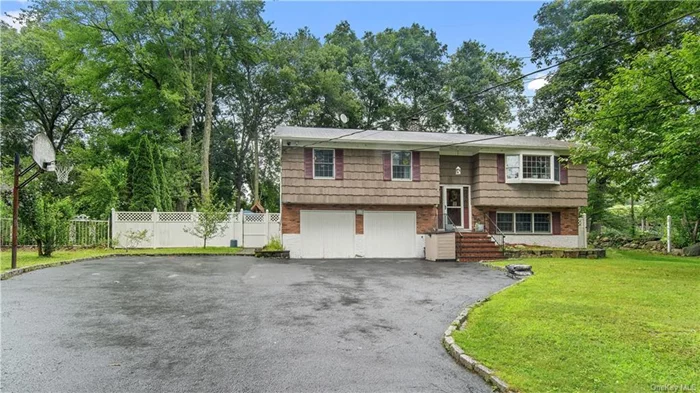 Welcome to this beautiful, renovated home on a very desirable cul-de-sac in the award-winning Lakeland School District! This light filled home offers amazing space for living and entertainment. Hardwood floors throughout. The kitchen was completely renovated in 2018 with white cabinets, granite countertops, stainless steel appliances, new window, side island that fits 4 stools, new lighting, floors, and open concept to dining/living area. The formal dining room is perfect for large gatherings. The glass sliding doors lead out to the deck. The above ground pool is 12x24 with a new trex deck attached. The living room is spacious and bright as the natural light enters through the bay window. The fully finished walk-out lower level has a spacious family room with wet bar, bedroom/den with double closets, second room which is being used as a playroom/exercise space, laundry room, and a full bath complete this floor. Could be a nice set up for extended family living. Schedule a showing- this won&rsquo;t last!