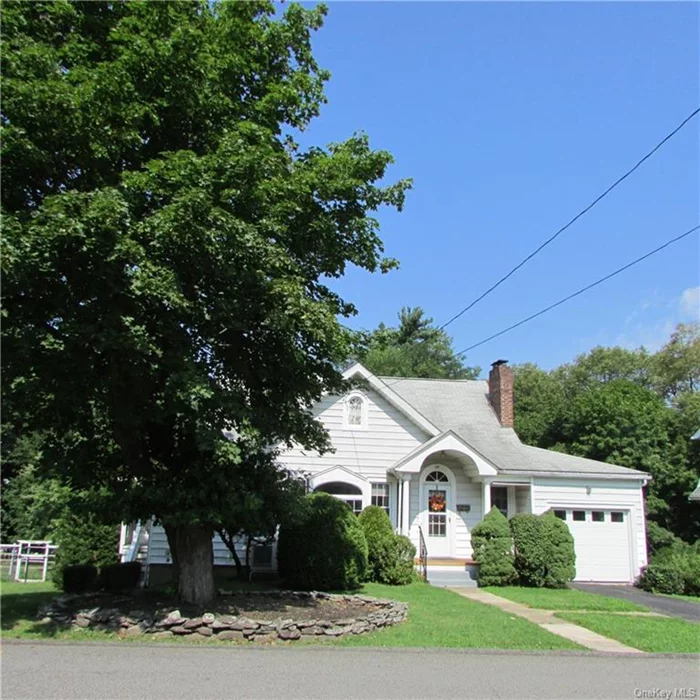 Charming Weeks Estate Ranch, move in ready, formal dining room, hardwood floors throughout, municipal water and sewer, newer water heater and natural gas furnance, full size washer & dryer, unfinished basement, walk-up attic, secluded large rear yard, borders up to rear of Town Hall property with quick access to Town Park, Library, Town shops and more.