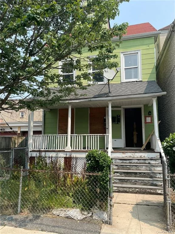 Multi-Family home offers 3 units legally in close proximity to downtown New Rochelle and Metro North Railroad. Close to hospital. Property units can be 1/2/2 great for investor looking for rental income. Owner will provide payment for closing costs or Rehab. Taxes do not reflect NYS STAR school tax exemption. Will not last, call us today!