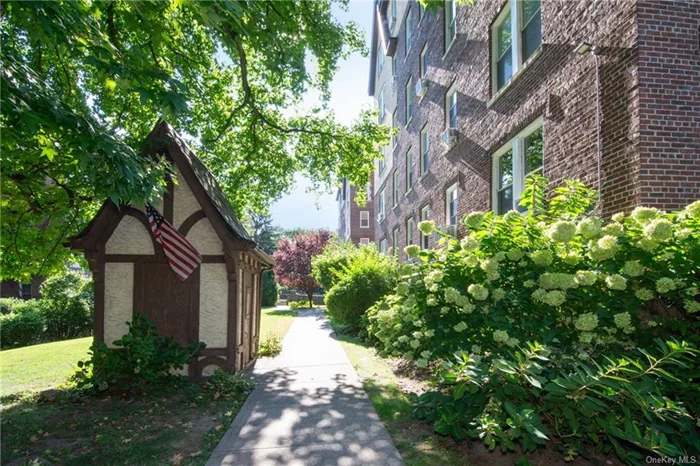 Bright & sunny corner unit in Oxford Gardens with courtyard views! VERY low monthly maintenance! High ceilings, freshly painted, newly renovated bath, custom walk-in closet, young kitchen with stainless steel appliances, custom built pot rack, beautiful moldings, track lighting and custom blinds throughout. New STC (Sound Transmission Class) windows which block out any exterior noise. Large bedroom that can accommodate a queen size bed, two side tables and large bureau. This unit comes with an alarm system! The unit has an open floor plan so it lives so much larger! 3-minute walk to Fleetwood train station, easy access to major highways, close to Bronxville Village restaurants, movie theater & shops & close to all Cross County shopping center has to offer (Target, Macys&rsquo; & Stop & Shop). Laundry room in basement, live in super,  Not to be missed, what are you waiting for?