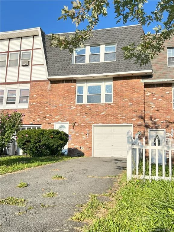 3 bedroom, 1.5 bath townhouse in Pine Bush School District. Renovated with new kitchen, fresh paint throughout. Tenant responsible for gas heating, electricity, water, and lawn maintenance/snow removal. Owner looking for 680+ credit score and proof of income.