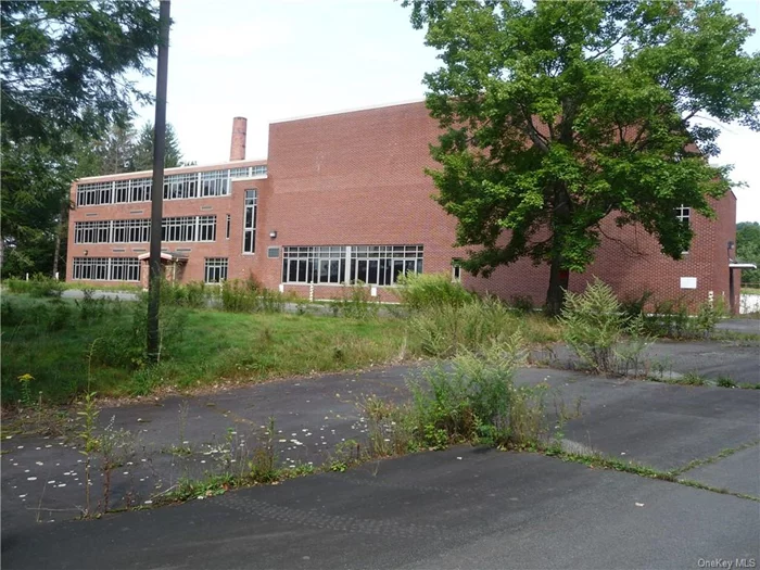 Previous Sullivan West Central Schools. Total more than 360, 000 sqft. more than 62 class rooms, meeting rooms, cafeteria, stadium... There is car garage for more than 10 school buses. The property is Zoom for School, business, residential and agriculture. Rare find. The school is good for more than 2000 students.