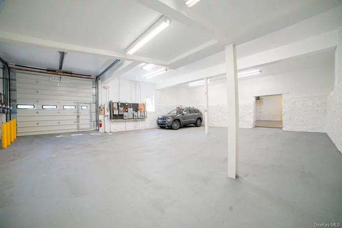 nice freshly painted industrial space with brand new overhead door and private restroom.epoxy flooring , ground level.come and set up shop at this great location! perfect for warehouse manufacturing, storage or similar uses.last 1, 500 sq ft unit avail! $20 psf/year Net