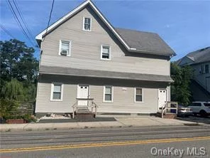 Beautifully renovated large 1 bedroom, 2nd floor apartment in desirable Shrub Oak. Close to shopping at Simon Jefferson Valley Mall, 1/2 mile to Taconic State Parkway. Heat and Hot Water Included. Tenant will apply on Rent Spree for approval. Available October 1, 2024