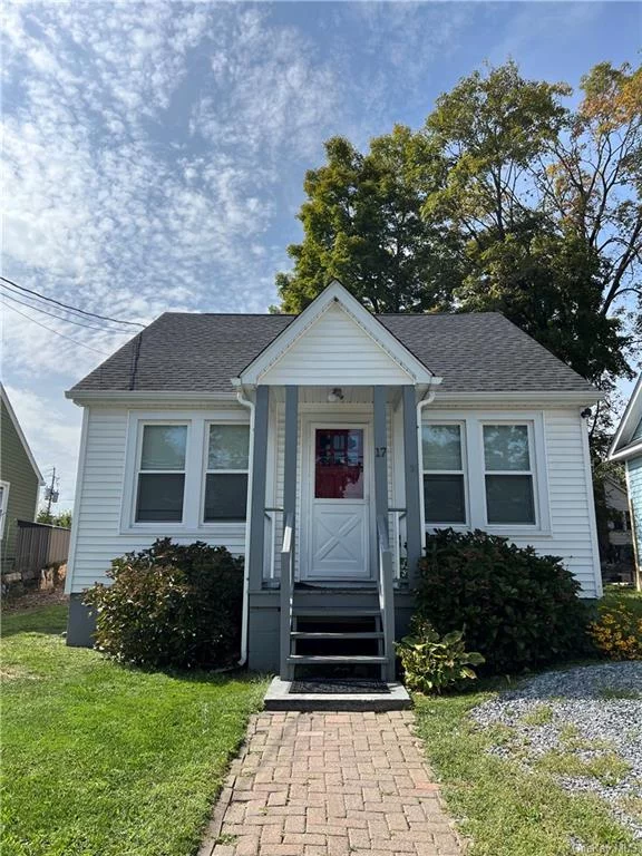 Move in ready single family rental. Comfortable 2 bedroom home in Lake Peekskill neighborhood with great features! This rental comes with lake access to Lake Peekskill, private sunroom, laundry in house, backyard with patio and refreshed bathroom.