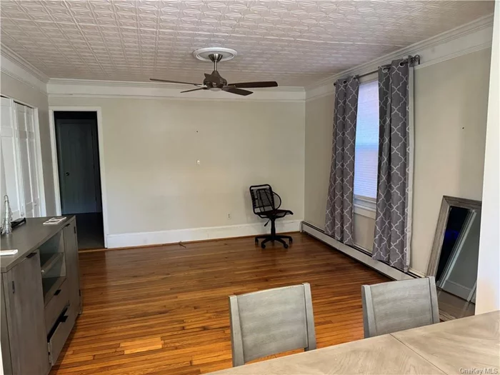 Move right into this spacious 2-bedroom 1 bathroom apartment with formal dining room and a small patio in City Island! It&rsquo;s on the first level on a tree line street with plenty of street parking. Close to parks, beach, shops and restaurants. Bx #29 bus accessible. This great 2 bedroom apt. won&rsquo;t last!